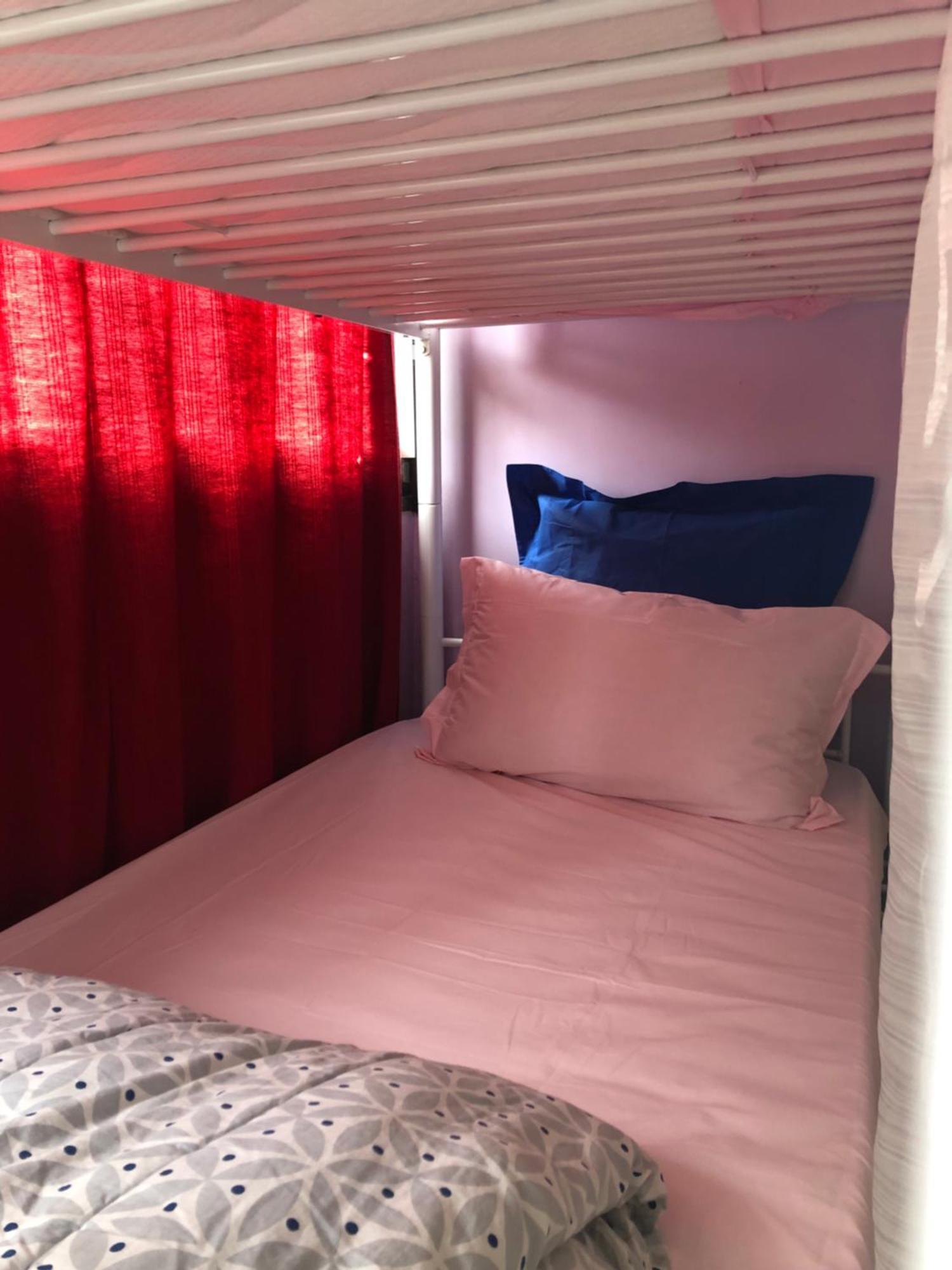 Female-Dortoir Femme -Dorm Shared Room Paris Bobigny Bagian luar foto