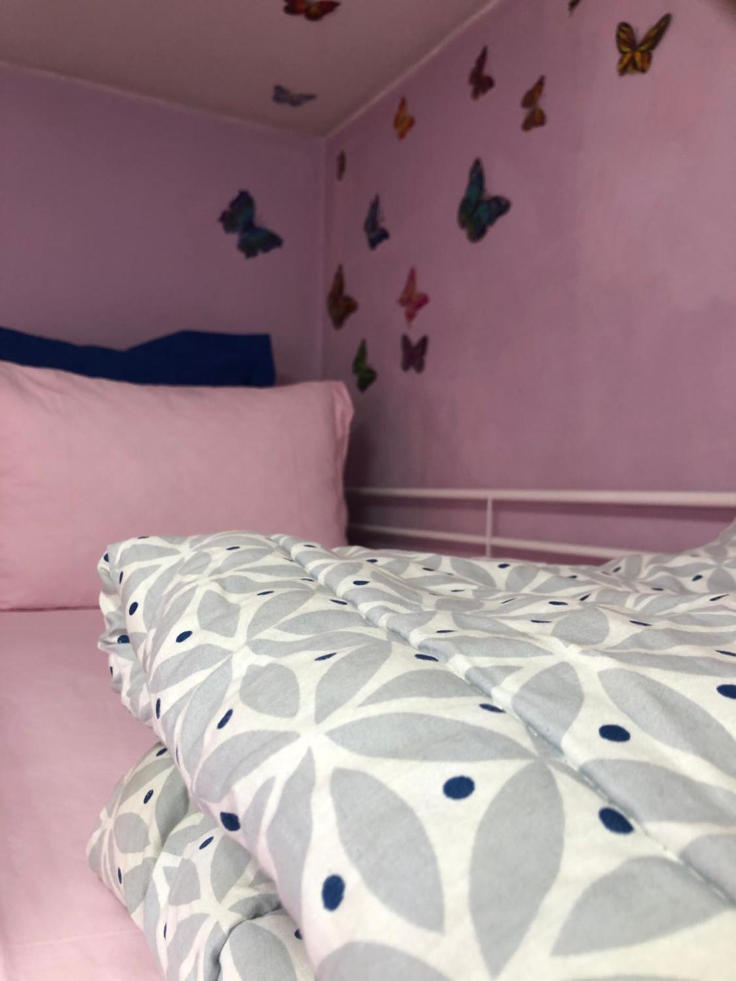 Female-Dortoir Femme -Dorm Shared Room Paris Bobigny Bagian luar foto